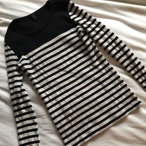 XS jcrew ribbed navy striped shirt